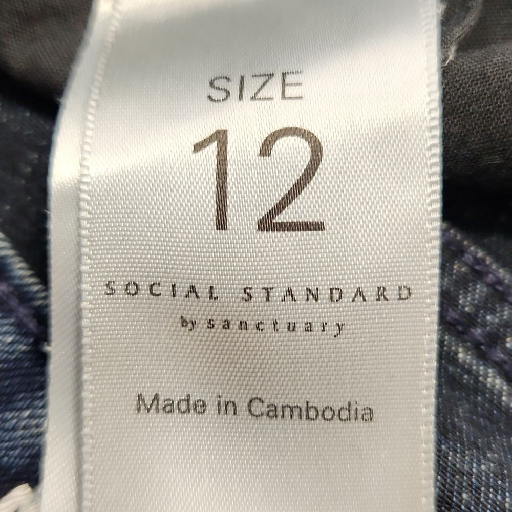 Social Standard by Sanctuary high rise crop straight jeans - Picture 7 of 13